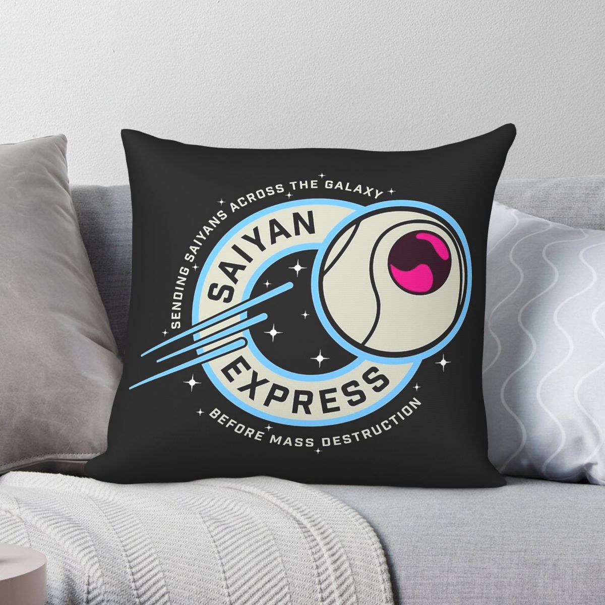 Home Decor Express - Наволочка Saiyan Express Badge из полиэстера,